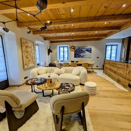 Nuage, Luxe, Centre Village *
